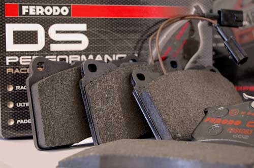 Ferodo DS 2500 High Performance Front Brake Pads Set (Lamborghini Countach LP500) 