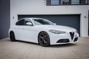 KW Coil-Over Suspension Kit Variant 3 inox-line Alfa Romeo Giulia (Incl Deactivation for Electronic Damping)